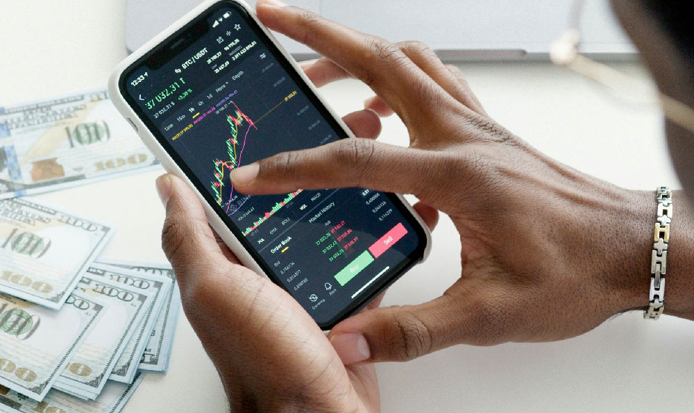 How does Robinhood generate revenue? What are Robinhood's income streams?
