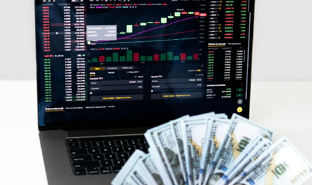 

How Esports Teams Generate Income: Revenue Streams and Earnings
