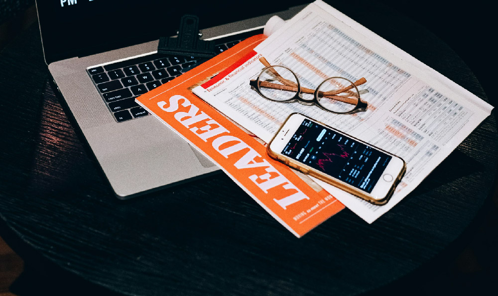 How to Make Money with 1000 Dollars Quickly - 2023 Guide