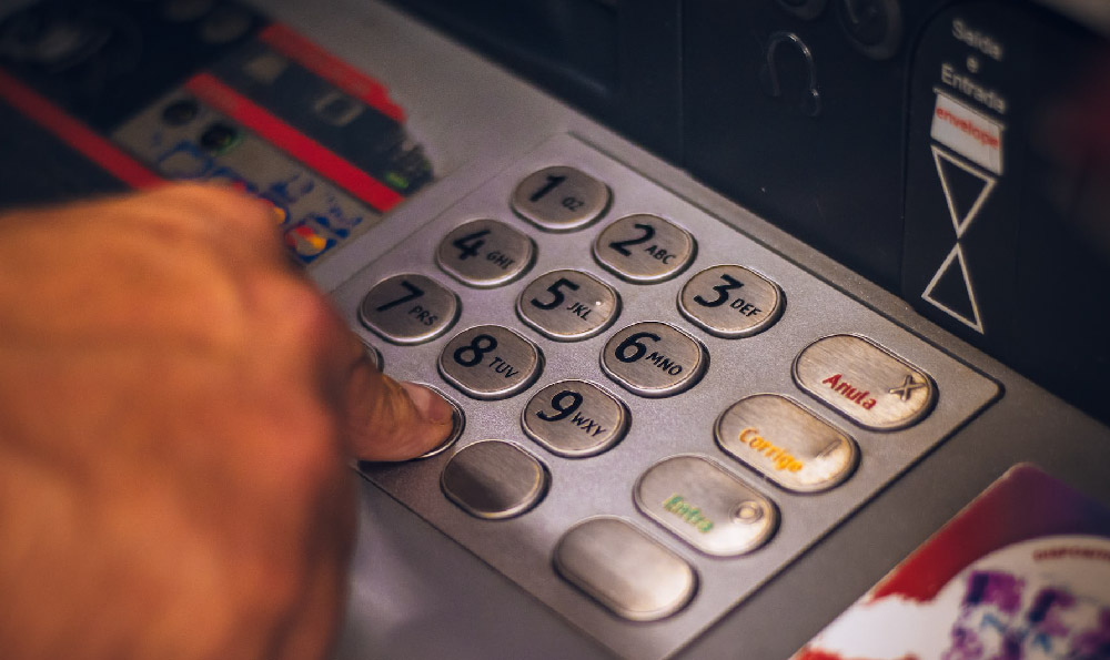 

How to Make Money Illegally Fast and Easy