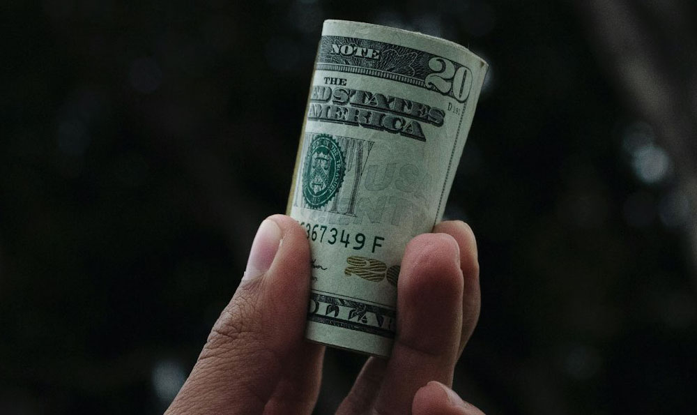 How Much Does a Lawyer Earn, and What Factors Affect Their Salary?
