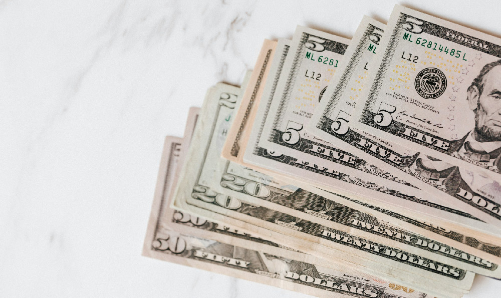 How Does OnlyFans Generate Revenue? And How Can Creators Profit?
